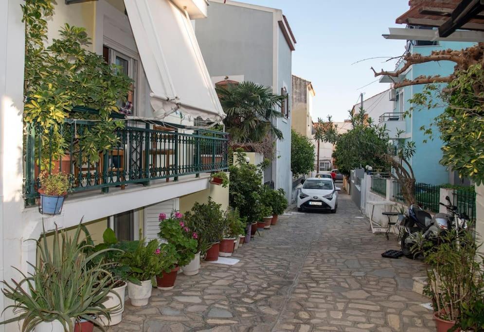 Μάνια Apartamento Pythagóreion Exterior foto